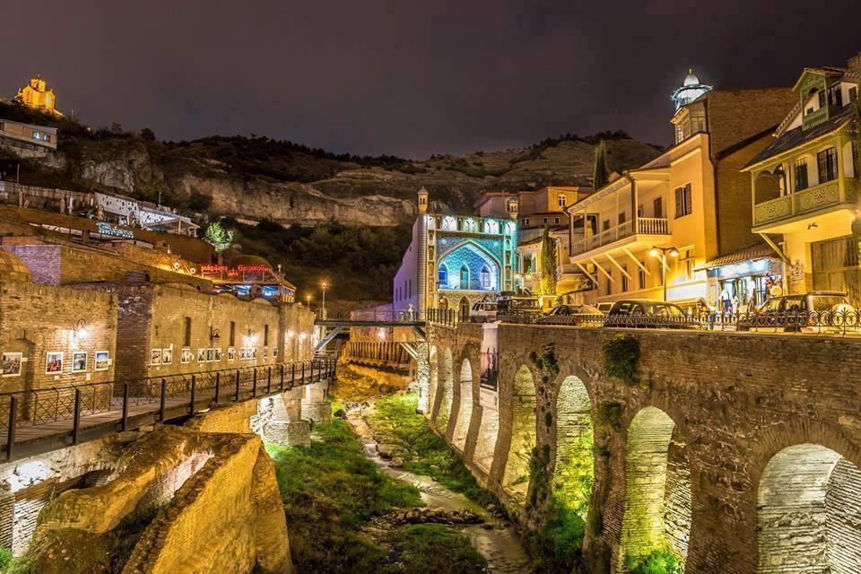Nutsa'S Apartment In Old Tbilisi Ngoại thất bức ảnh